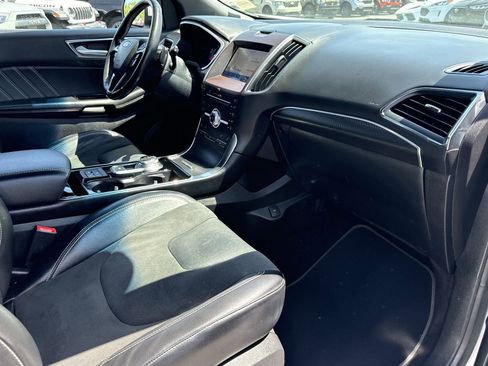 Used 2019 Ford Edge ST w/ Equipment Group 401A AWD/4WD image 32