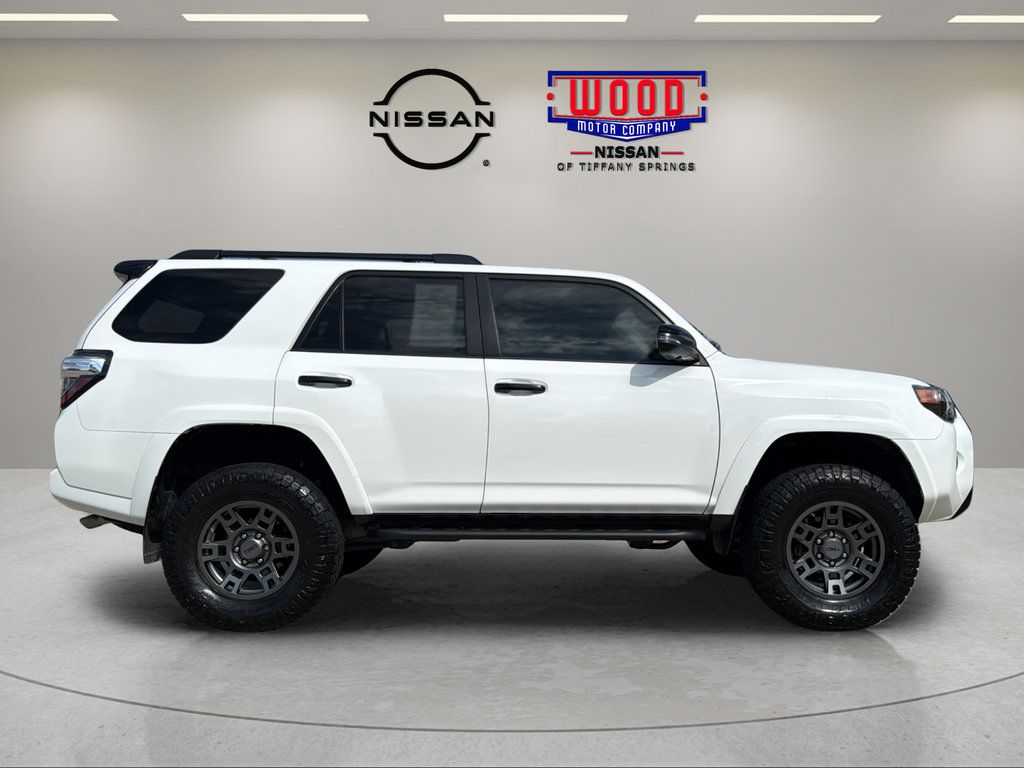 Used 2020 Toyota 4Runner Venture w/ Moonroof Package AWD/4WD image 2