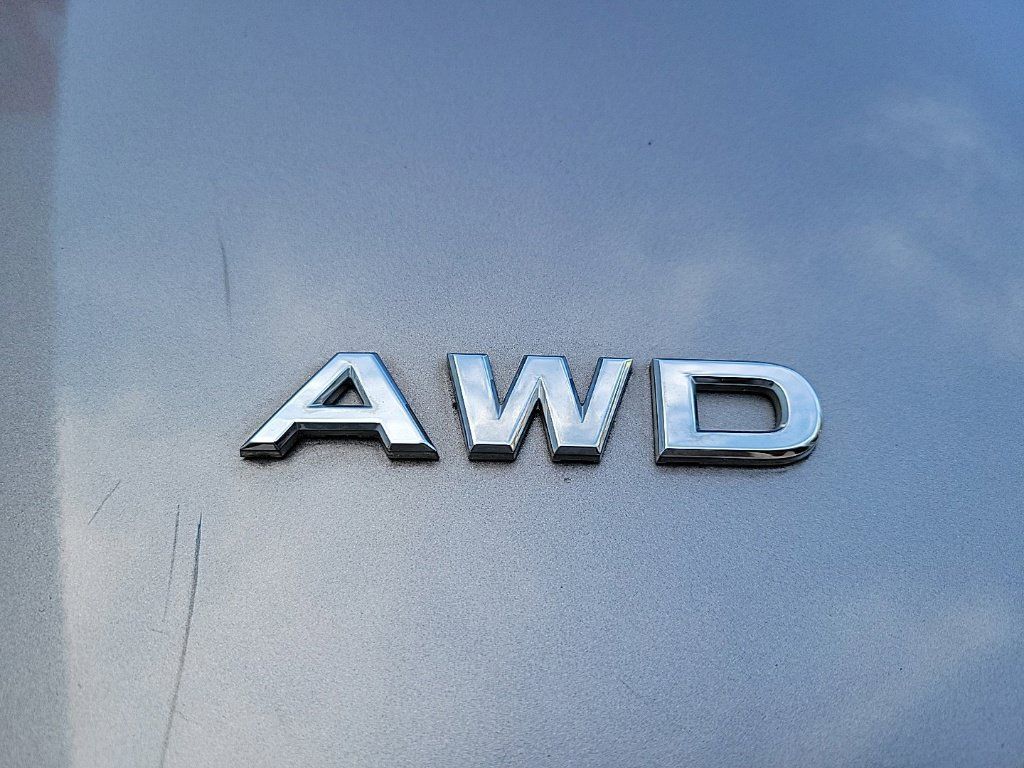 Used 2013 Nissan Rogue S AWD/4WD image 9