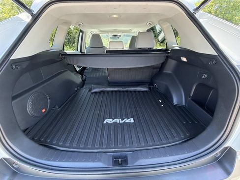 Used 2023 Toyota RAV4 XLE Premium FWD image 14