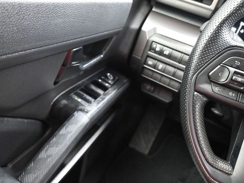 Used 2025 Toyota Tacoma SR5 RWD image 10
