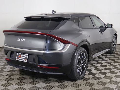 Used 2023 Kia EV6 Wind AWD/4WD image 12