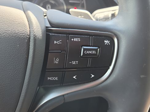 Used 2023 Lexus ES 300h Ultra Luxury w/ Accessory Package (Z2) FWD image 25