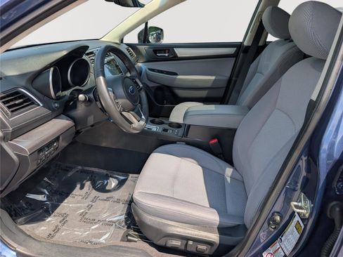 Used 2019 Subaru Outback 2.5i Premium AWD/4WD image 17