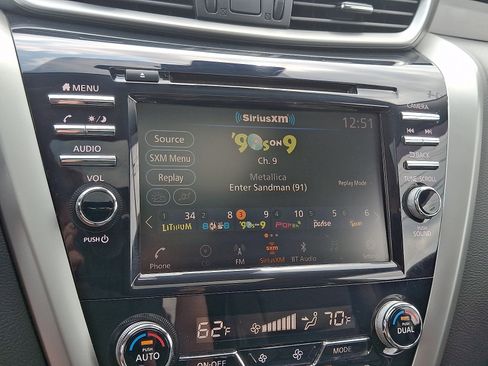 Used 2020 Nissan Murano SV w/ Premium Package AWD/4WD image 18