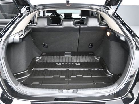 Certified 2024 Honda Civic EX-L image 10