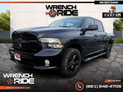 Used 2018 RAM 1500 Express w/ Black Ram 1500 Express Group image 10