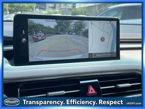 Used 2025 Genesis G70 2.5T image 28