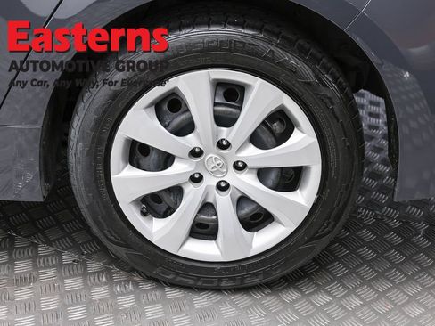 Used 2023 Toyota Corolla LE FWD image 19