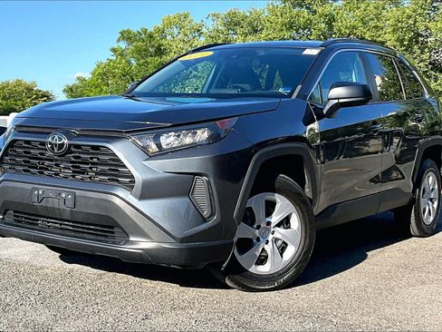 Used 2021 Toyota RAV4 LE AWD/4WD image 1