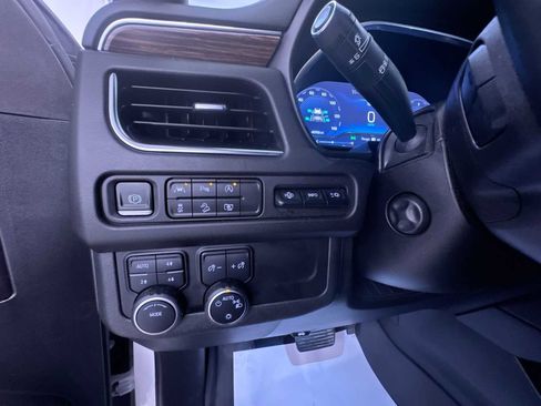 Used 2023 Chevrolet Tahoe High Country AWD/4WD image 16