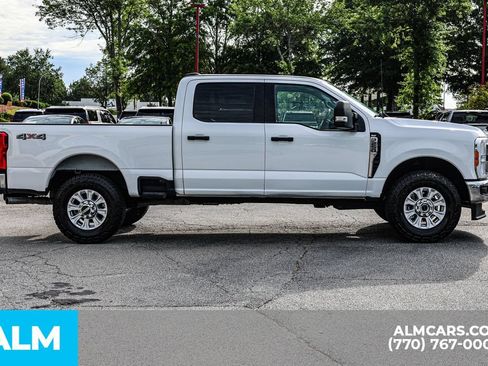 Used 2023 Ford F250 XLT AWD/4WD image 10