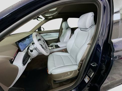 New 2026 Genesis GV70 2.5T Advanced image 16