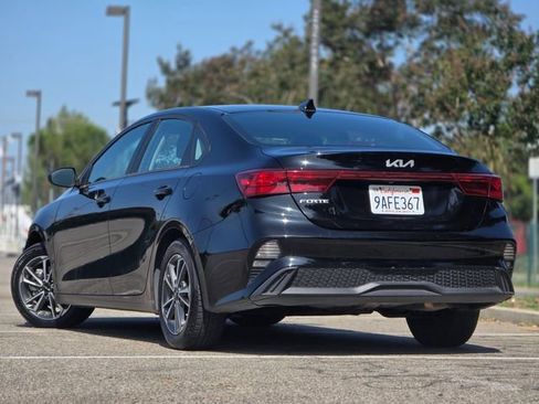 Used 2022 Kia Forte LXS FWD image 13