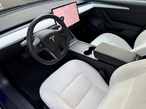 Used 2021 Tesla Model 3 Long Range AWD/4WD image 16