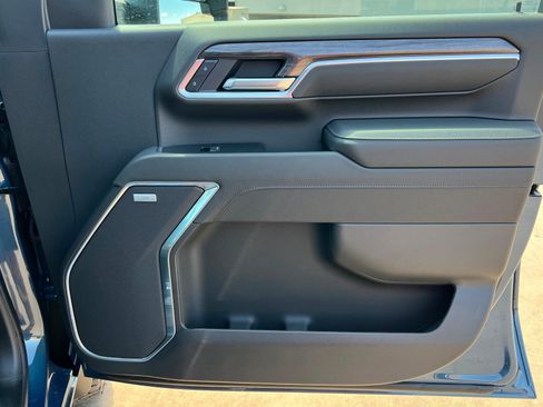 New 2026 Chevrolet Silverado 2500 LTZ w/ LTZ Plus Package AWD/4WD image 23