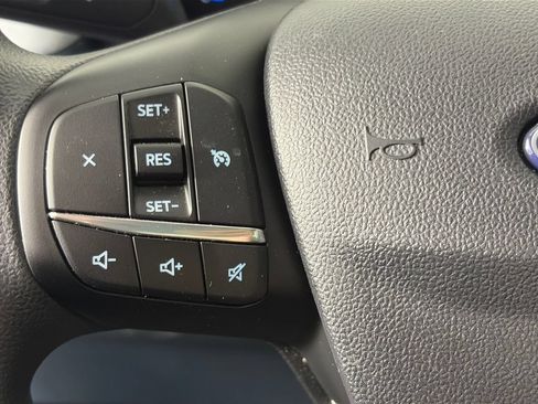 Used 2025 Ford Maverick XLT w/ Equipment Group 302A AWD/4WD image 17