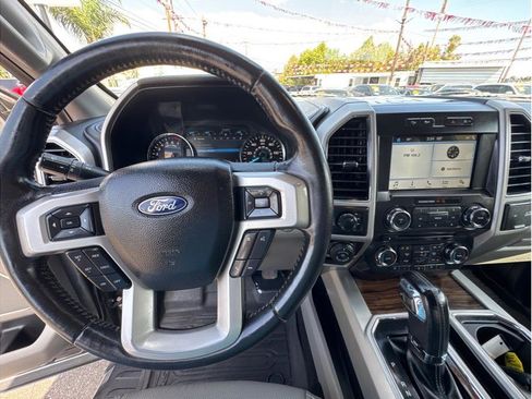 Used 2018 Ford F150 Lariat w/ Equipment Group 501A Mid image 9