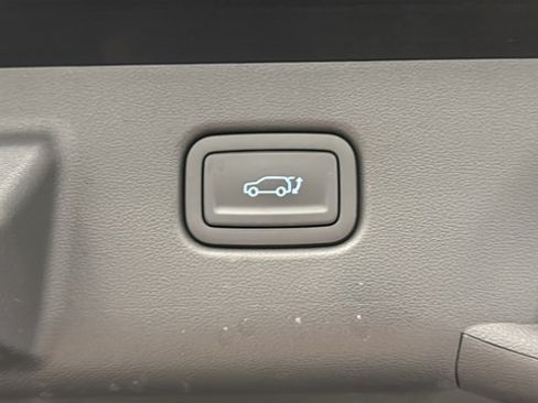 Used 2024 Hyundai Kona Limited AWD/4WD image 28