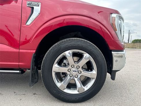 Certified 2021 Ford F150 Lariat w/ Equipment Group 502A High image 23