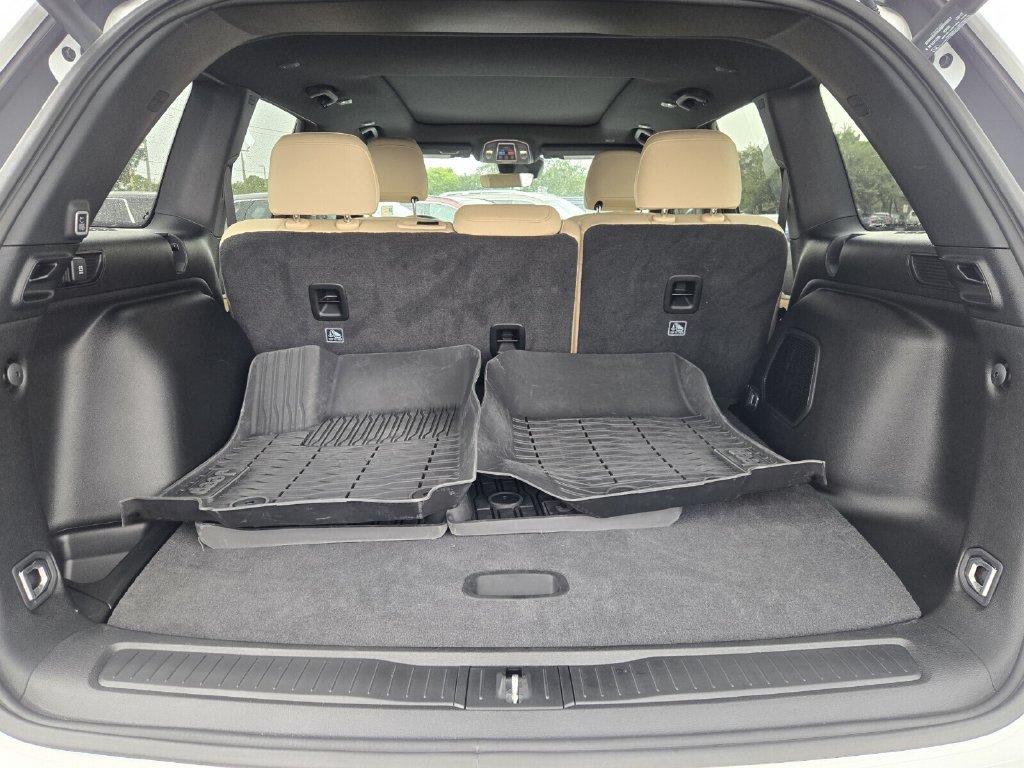 Used 2026 Jeep Grand Cherokee Limited RWD image 14