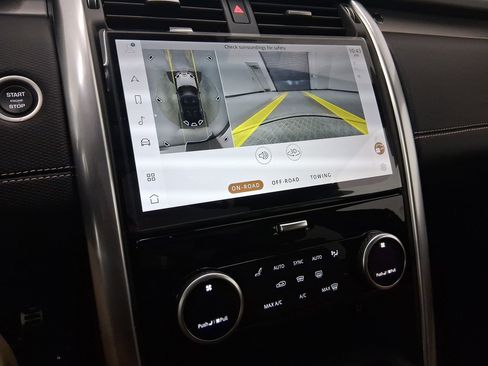 New 2026 Land Rover Discovery Limited Edition image 26