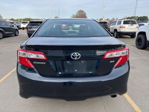 Used 2012 Toyota Camry SE image 7