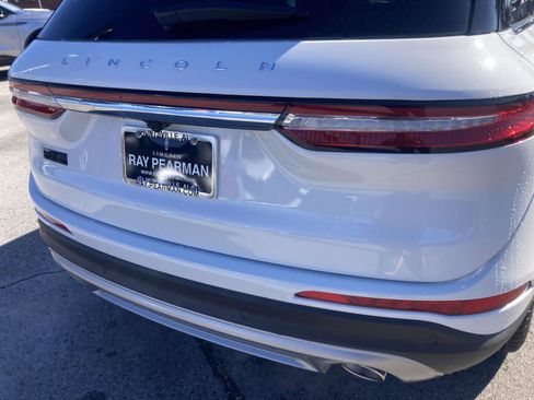 New 2026 Lincoln Corsair Premiere image 4