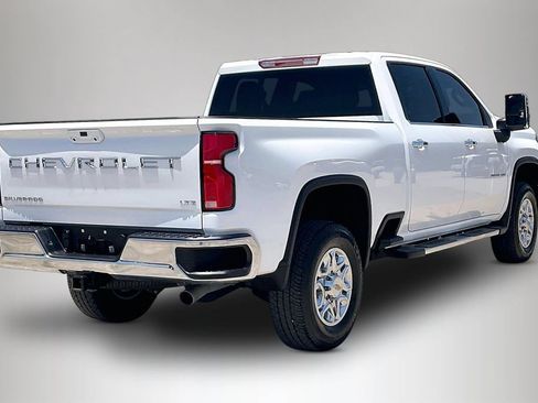 Used 2026 Chevrolet Silverado 2500 LTZ AWD/4WD image 5