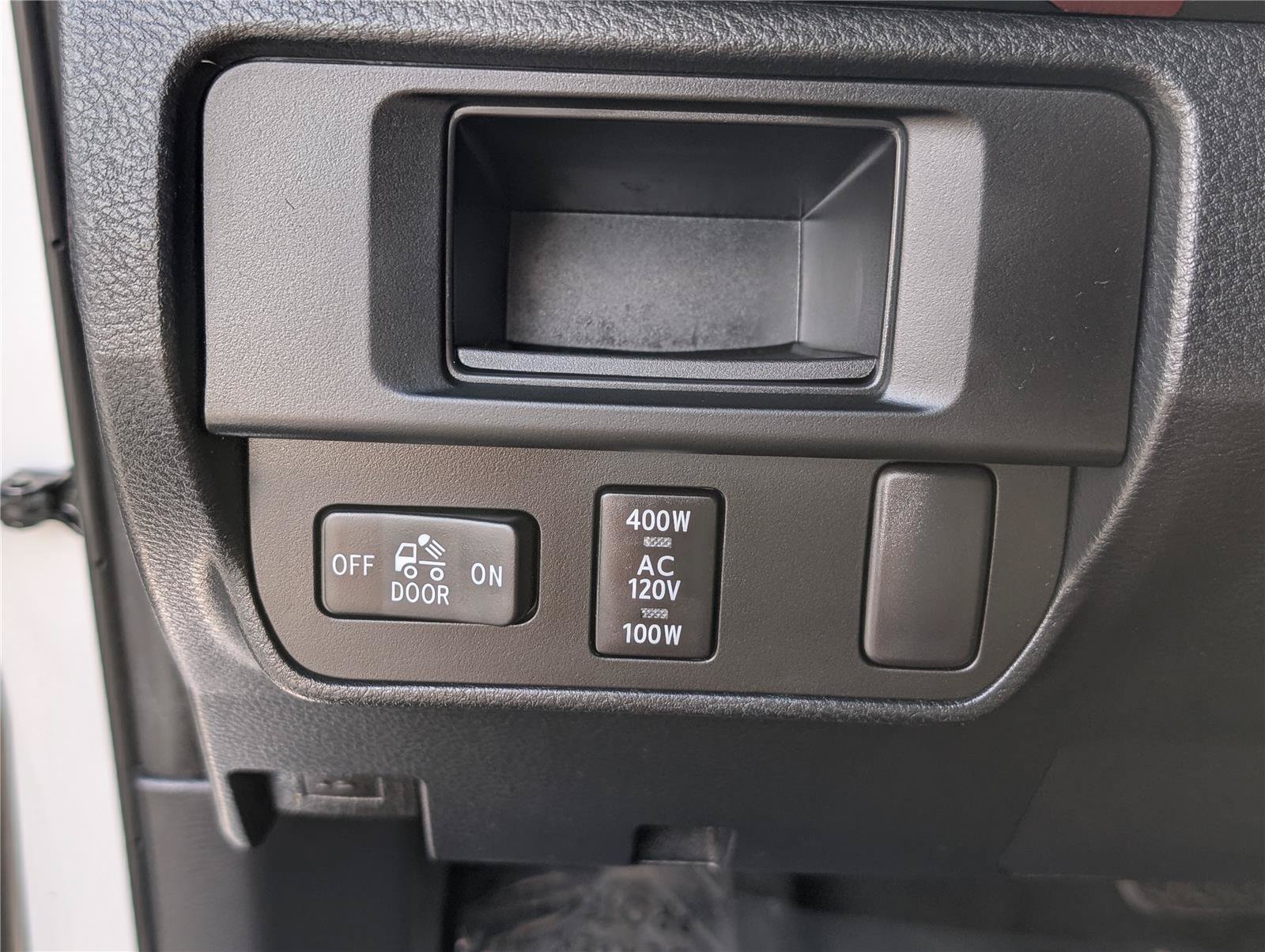 Used 2016 Toyota Tacoma TRD Sport w/ Towing Package AWD/4WD image 21