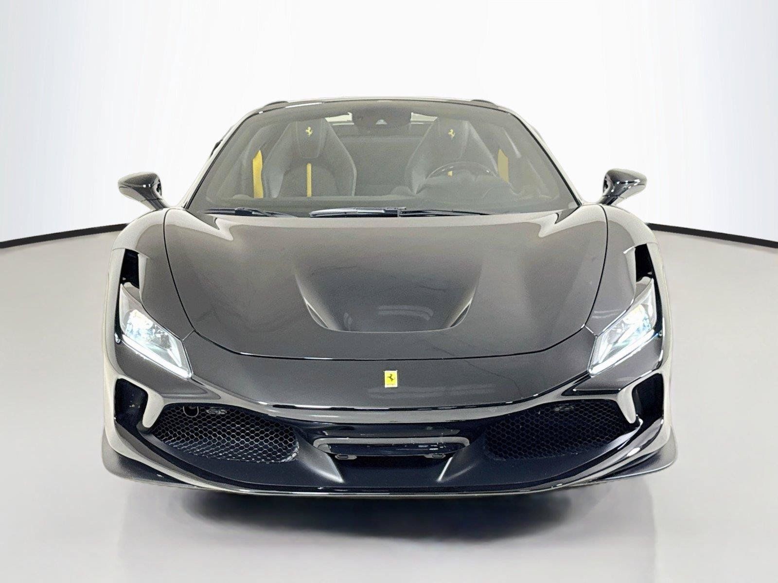 Used 2021 Ferrari F8 Tributo RWD image 11