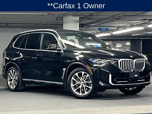 Used 2026 BMW X5 xDrive40i w/ Premium Package AWD/4WD image 3