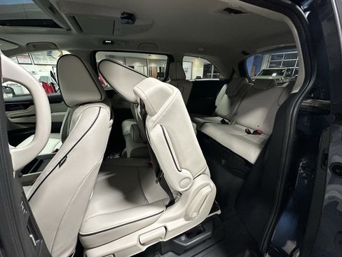 New 2026 Honda Odyssey Touring image 21