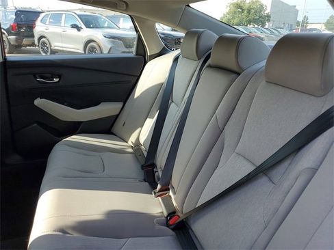 New 2025 Honda Accord SE image 9