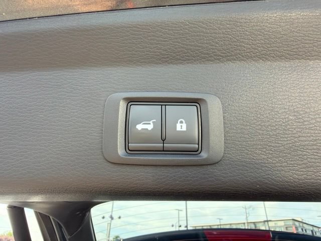 Used 2025 Mitsubishi Outlander SE AWD/4WD image 8