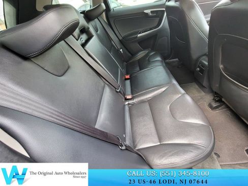 Used 2015 Volvo XC60 T6 w/ Proximity Package AWD/4WD image 20