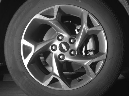 Used 2025 Chevrolet Trax LT FWD image 13