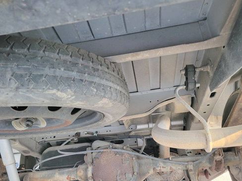 Used 2005 Chevrolet Astro Passenger image 24