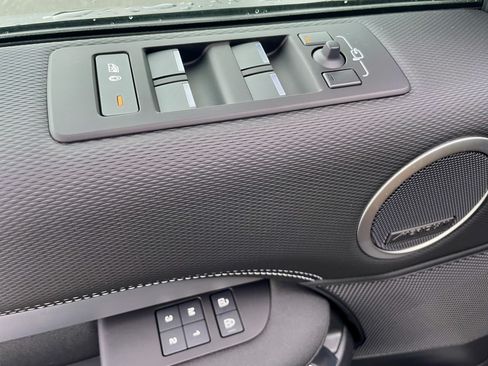 New 2026 Land Rover Discovery Dynamic SE AWD/4WD image 11