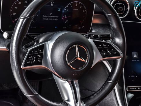 Used 2025 Mercedes-Benz C 300 4MATIC Sedan image 18