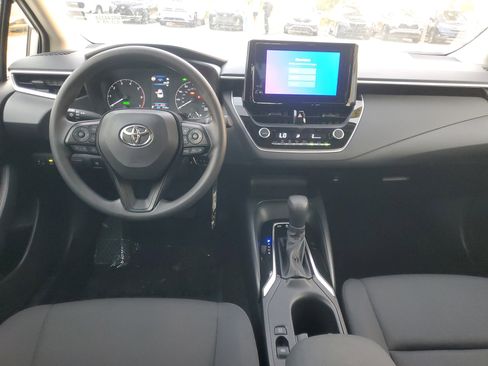 Certified 2025 Toyota Corolla LE image 10
