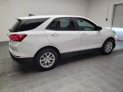 Used 2022 Chevrolet Equinox LS FWD image 10
