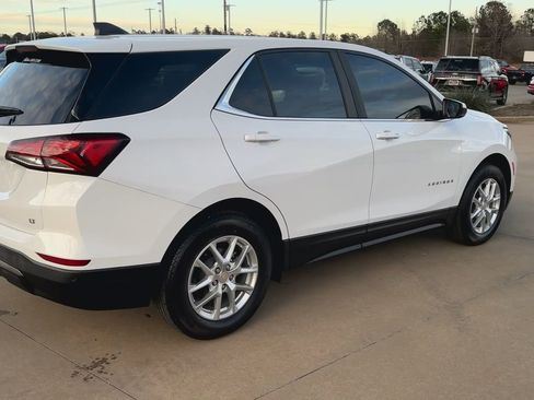 Used 2023 Chevrolet Equinox LT image 9