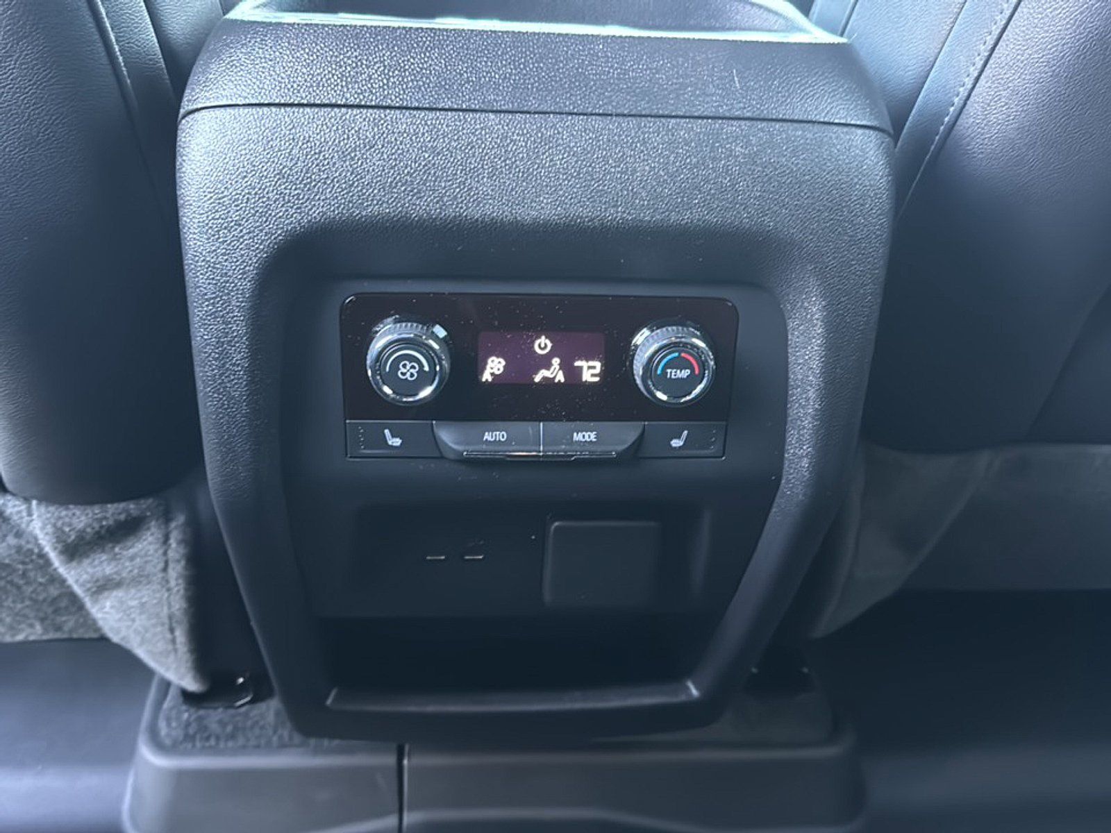 Used 2024 Chevrolet Traverse RS w/ LPO, Floor Liner Package AWD/4WD image 23