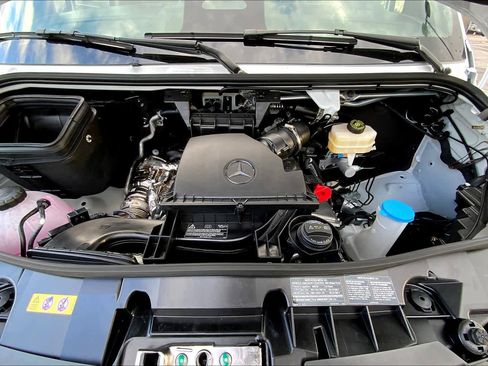 Certified 2025 Mercedes-Benz Sprinter 2500 image 21