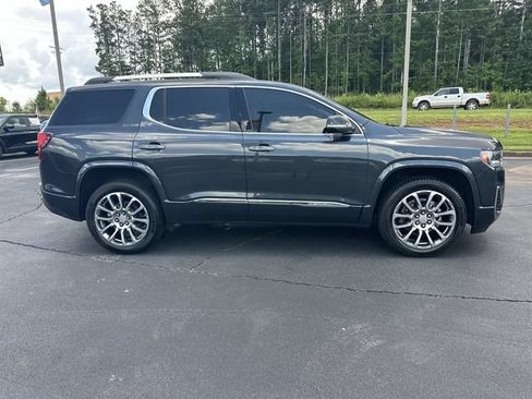 Certified 2022 GMC Acadia Denali w/ Denali Ultimate Package FWD image 9