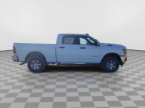 Used 2025 RAM 2500 Big Horn AWD/4WD image 9