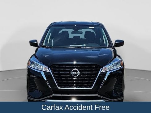 Used 2025 Nissan Kicks Play S FWD image 3
