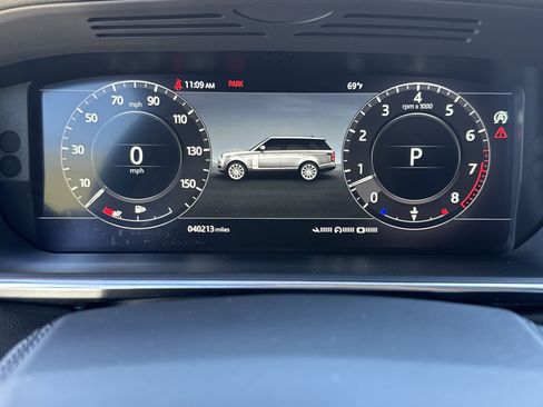 Used 2021 Land Rover Range Rover image 22