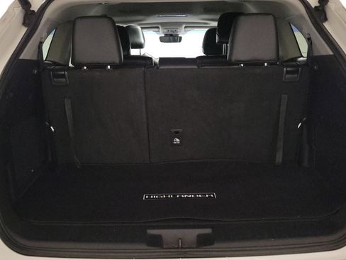 Used 2020 Toyota Highlander Limited image 9